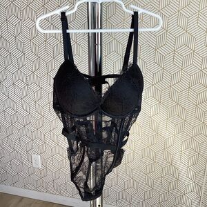 Victoria’s Secret Bombshell Lace Teddy Black Size small
